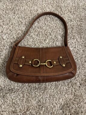 Vintage Coach Leather Shoulder Bag with Gold Hardware